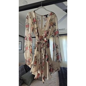 Forever 21 Cream Floral Long Sleeve Dress